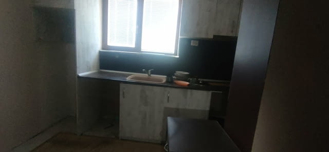 Давам под наем къща в центъра на гр.Пловдив 1-етажна, Тухла, 80 м2 - град Пловдив | Къщи / Вили - снимка 8