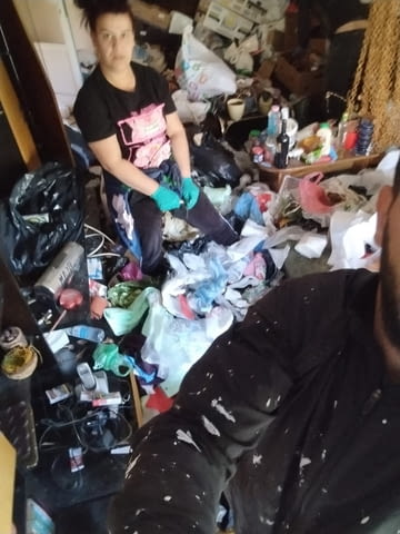 Хамали Експрес В страната, Извозване на строителни отпадъци, Опаковане в кашони, Транспорт на битова техника, Транспорт на мебели, Извозване на битова техника, Извозване на стари мебели, Извозване на строителни отпадъци, Опаковане в кашони, Разтоварване на товари, Товарене на товари, Чистене на дворове, Чистене на мазета/тавани, Чистене на покриви, 3 т - град София | Транспортни / Хамалски - снимка 6