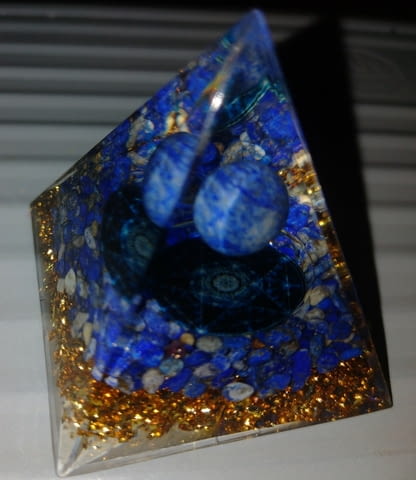 Пирамида оргон - city of Montana | Carving - снимка 1