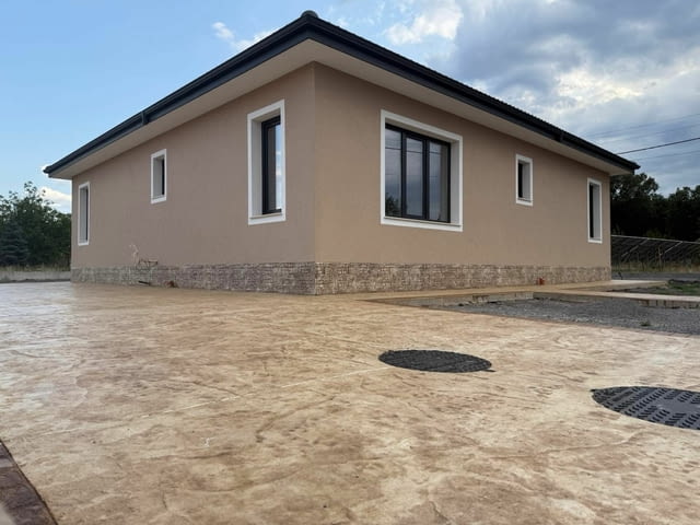 Твоят Нов Дом е Тук – С. Сираково, Само На 10 Мин. От Хасково - снимка 6