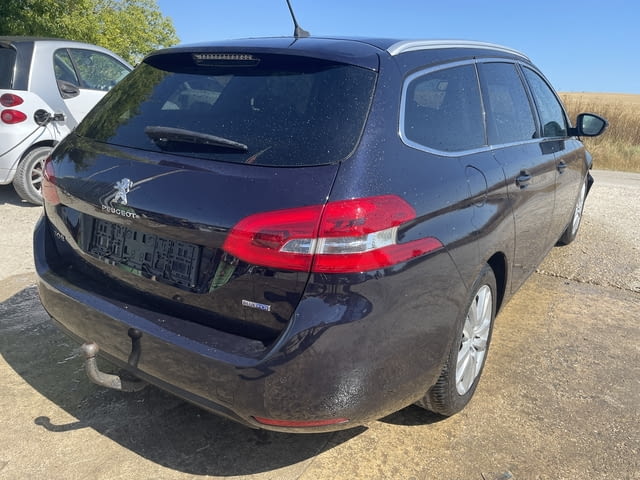 Peugeot 308 SW комби (T9), 1.6 BlueHDi, двигател BHZ (DV6FC), (10 JBGY), 120 кс., ск. кутия BVM 6, S - снимка 4