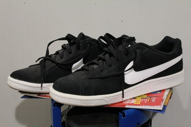 Nike Court Royale Черен, Велур - град Видин | Мъжки Обувки - снимка 1