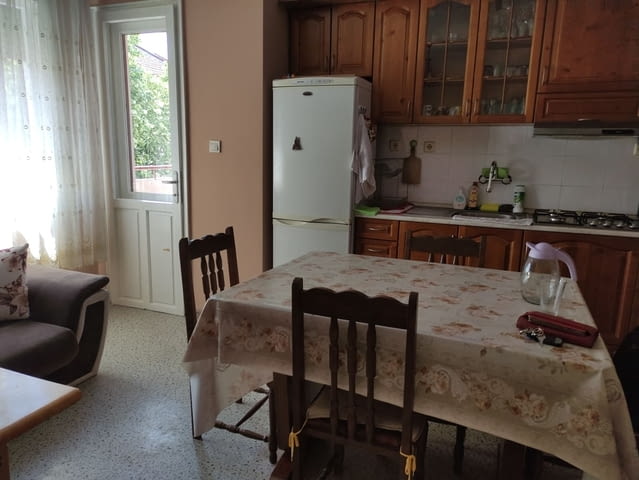 Давам под наем обзаведен тристаен апартамент 3-стаен, 98 м2, Тухла - град Пловдив | Апартаменти - снимка 5