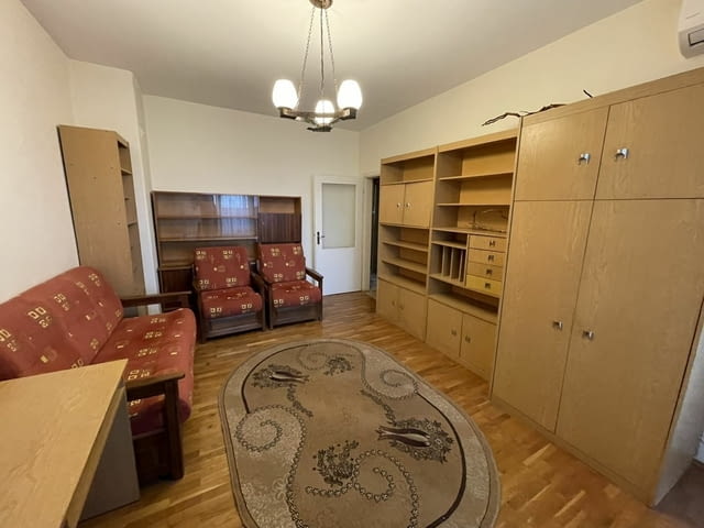 Двустаен апартамент в Изгрев Три отделни стаи 1-bedroom, 63 m2, Brick - city of Plovdiv | Apartments - снимка 2
