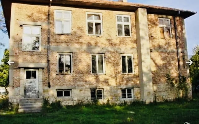 3-етажна масивна сграда в с. Сини Вир, област Шумен, село Сини вир | Къщи / Вили - снимка 1