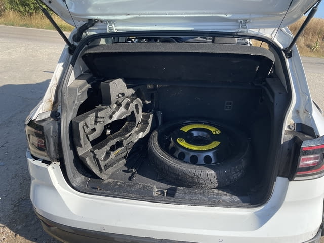 Volkswagen T Cross 1.0 TSI, двигател DLAA, 110 кс., автоматик, 2024 г., 60 000 km, euro 6D, Фолксваг - снимка 6