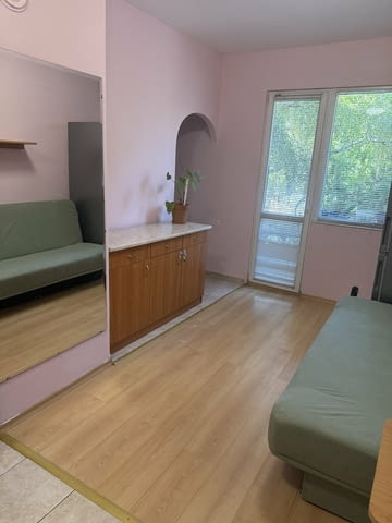 Двустаен апартамент в Кючук париж в районна на ресторант Рио, град Пловдив - снимка 1