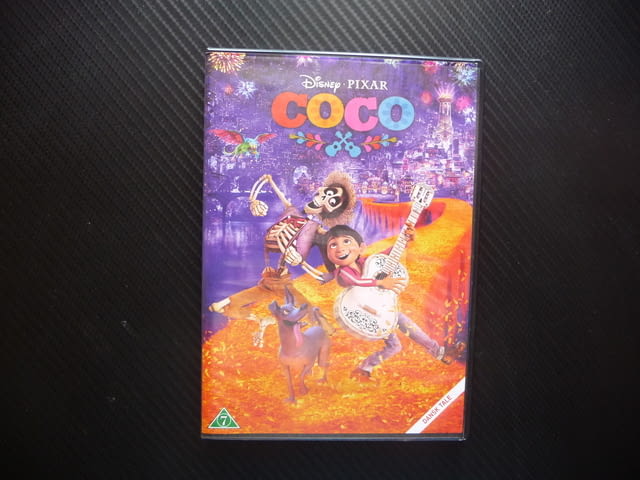 Коко DVD филм анимационен хубав детски забавен дечица Дисни приключения безкрай - снимка 1