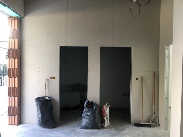 ЖК Тракия нов магазин 106 кв.м. 106 м2 - град Пловдив | Магазини - снимка 7