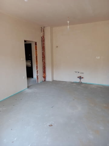 Тристаен апартамент с минерална вода в курорта Минерални бани - снимка 1