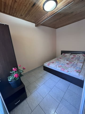 Давам напълно обзаведена къща в с. Яребична 1-етажна, Тухла, 40 м2 - село Яребична | Къщи / Вили - снимка 11