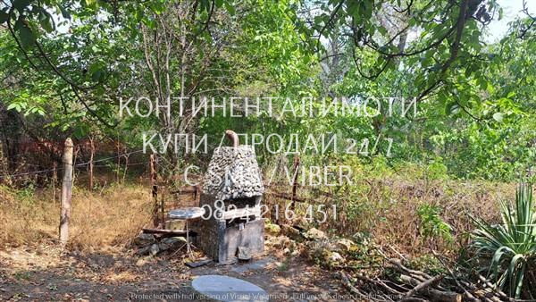 Код 63082. Двуетажна вила с плоча 70м2 с двор 600м2. Имотът се на 200м.от ж.п спирка 'Светлина 'с н - снимка 8