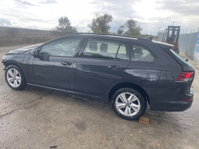Volkswagen Golf VIII Variant, двигател DFYA, 1.5 eTSI, 150 кс., автоматик, 64 000 km., 2023, euro 6D - снимка 1