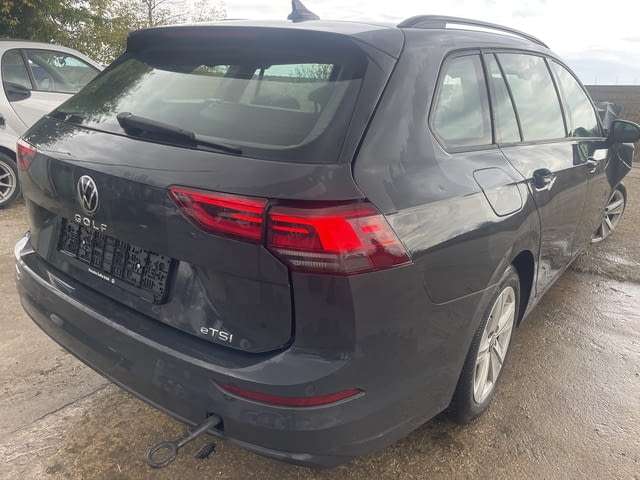 Volkswagen Golf VIII Variant, двигател DFYA, 1.5 eTSI, 150 кс., автоматик, 64 000 km., 2023, euro 6D - снимка 3