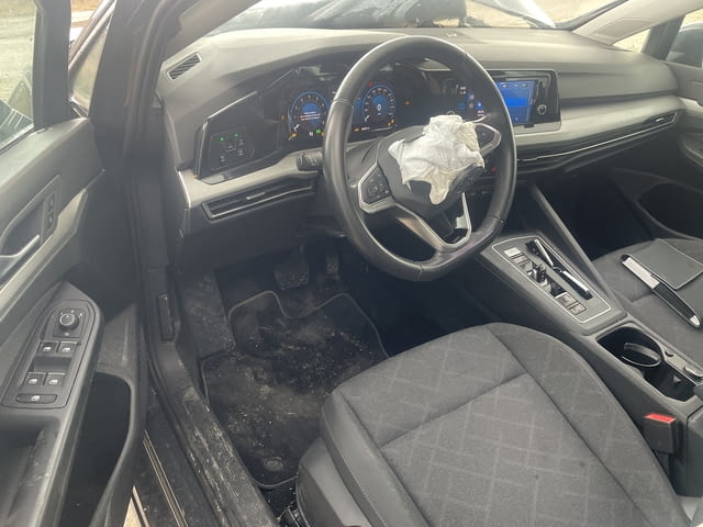 Volkswagen Golf VIII Variant, двигател DFYA, 1.5 eTSI, 150 кс., автоматик, 64 000 km., 2023, euro 6D - снимка 5