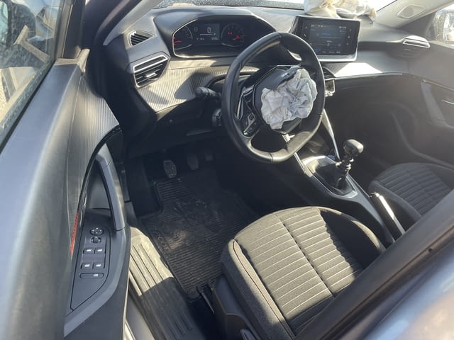 Peugeot 2008 двигател HNK, 1.2 PureTech 101 кс., 6 ск., 37 000 km., 2021 г., euro 6D, Пежо 2008 1.2i - снимка 5