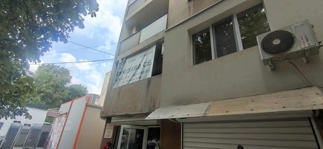 Продавам тристаен-спалня, хол дневна и отделна трапезария-кухня в центъра на АСЕНОВГРАД на ул.ИЛАРИОН - снимка 5