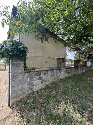 Къща в село Отец пайсиево чист въздух и спокойствие, град Пловдив | Къщи / Вили - снимка 6