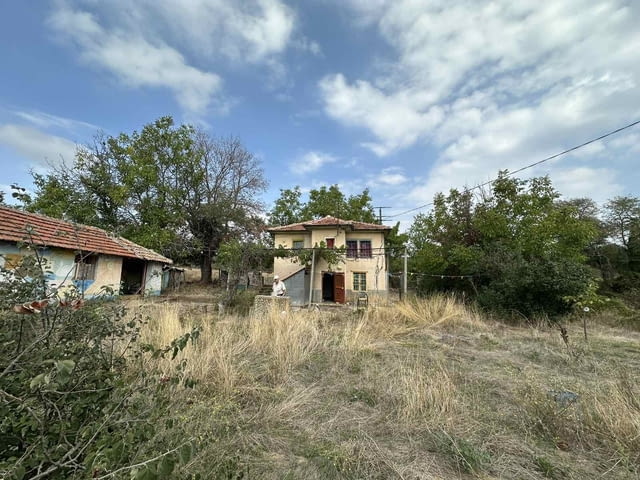 Къща в село Отец пайсиево чист въздух и спокойствие, град Пловдив | Къщи / Вили - снимка 7