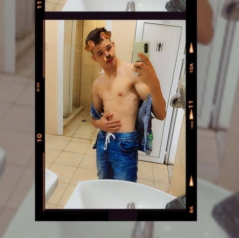 Секс за пари Дълбоко гърло, Лизане на топките, Маструбация, Повече от едно свършване, Свършване в устата, Френска любов без кондом, Няма значение, Кестенява - град Добрич | Мъж търси Мъж