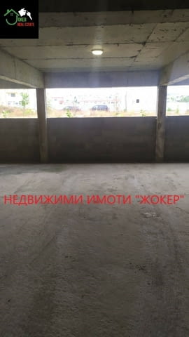 Паркомясто в гр. Велико Търново - кв. Бузлуджа, city of Veliko Tarnovo | Garage - снимка 1