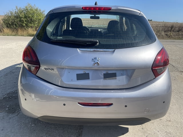 Peugeot 208 1.2 VTi Двигател: HMR, 82 к.с. Скоростна кутия: BVM, 5-степенна Година на производство - снимка 7