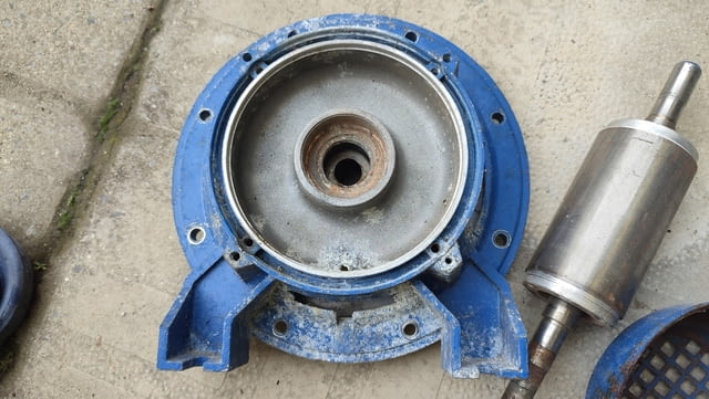 Продавам части от италианска самозасмукваща помпа SPERONI SM 98-5 - снимка 2