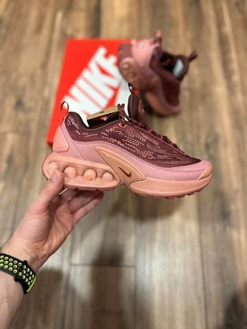 Nike W Max Dn Пролет/Лято, Спортен, Гума - град Плевен | Дамски Обувки - снимка 1