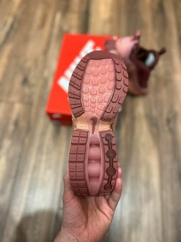 Nike W Max Dn Пролет/Лято, Спортен, Гума - град Плевен | Дамски Обувки - снимка 4