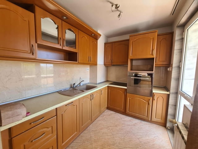 Многостаен апартамент по наем – кв. Каменни, гр. Хасково, city of Haskovo - снимка 4