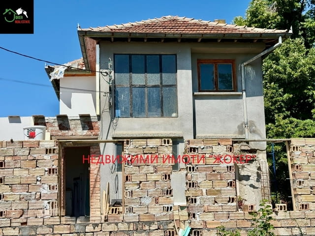 Къща в село Ресен 2-етажна, Тухла, 100 м2 - село Ресен | Къщи / Вили - снимка 5