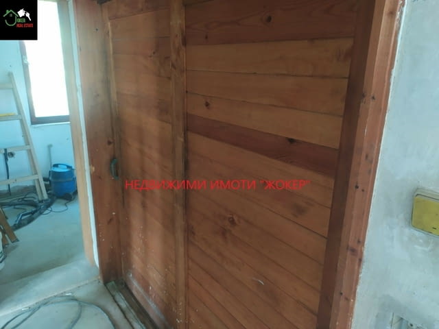 Къща в село Ресен 2-етажна, Тухла, 100 м2 - село Ресен | Къщи / Вили - снимка 10