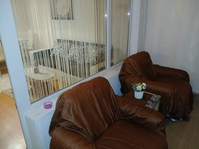 Обзаведен тристаен апартамент в непосредствена близост до метростанция Овча купел - снимка 3