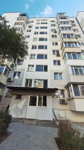 Продавам двустаен панелен апартамент Кайсиева градина, град Варна | Апартаменти - снимка 1