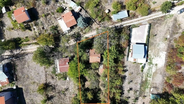 Продава се вила с парцел във вилна зона кенана, гр.Хасково, city of Haskovo - снимка 1