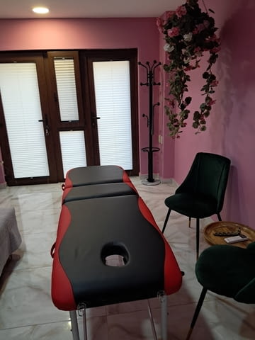 Дипломиран масажист - град София | Лечение / Процедури