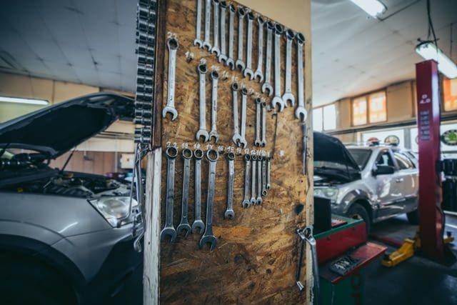 Автосервиз Пловдив-Стар Сервиз - град Пловдив | Сервизи / Авто Услуги