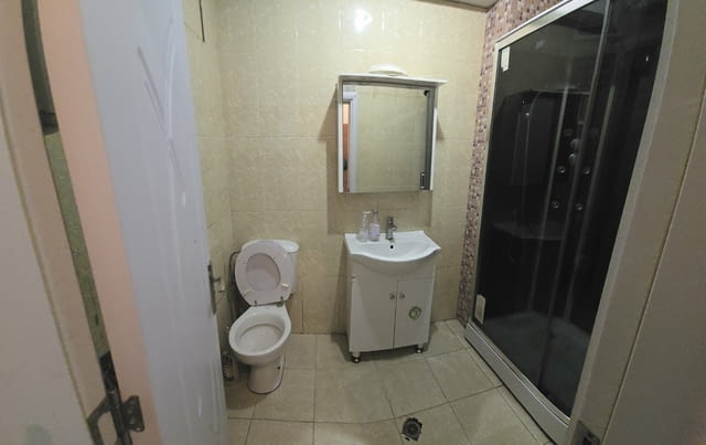 Маломерен тристаен апартамент в София, кв. Редута, city of Sofia | Apartments - снимка 12