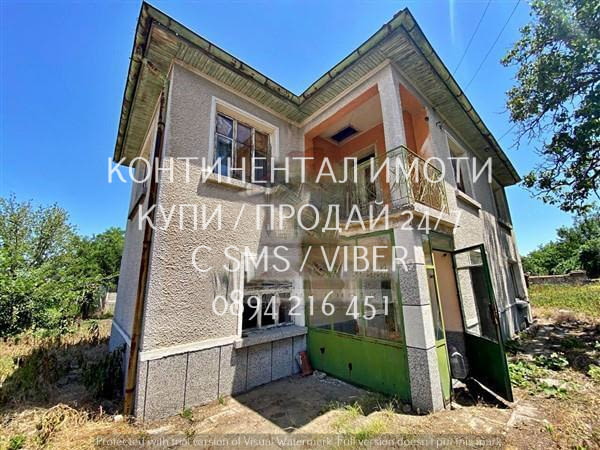 Кодкол 63098 Самостоятелна двуетажна къща 120м2, с голям двор 880м2. В двора има две селскостопански - снимка 1