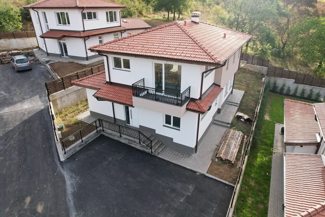 Продавам Нова Къща 2-floor, Brick, 216 m2 - village Rudartsi | Houses & Villas - снимка 1