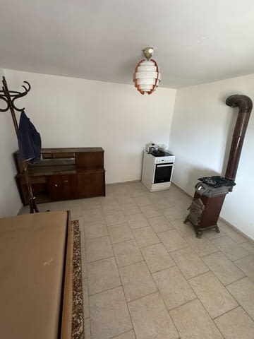 Селскостопански имот с обор и къща- Мандра, обл. Хасково, village Mandra | Storage Facilities - снимка 7