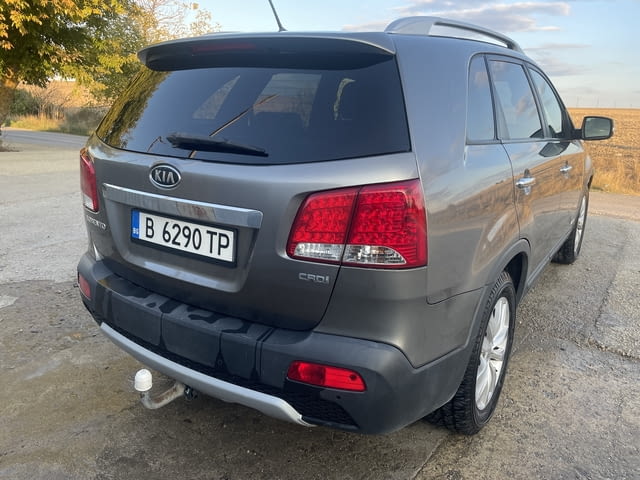Kia Sorento 2.2CRDI 197 кс., 2011г., 4x4 автоматик, кожа, ел. седалки, панорама, навигация, теглич, - снимка 6