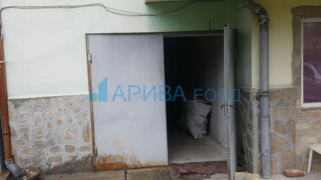 Голям гараж под наем в кв. Любен Каравелов Хасково, city of Haskovo | Garage - снимка 5