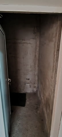 Самостоятелна сграда с навес и гараж-с.Войводово, village Voyvodovo | Storage Facilities - снимка 6