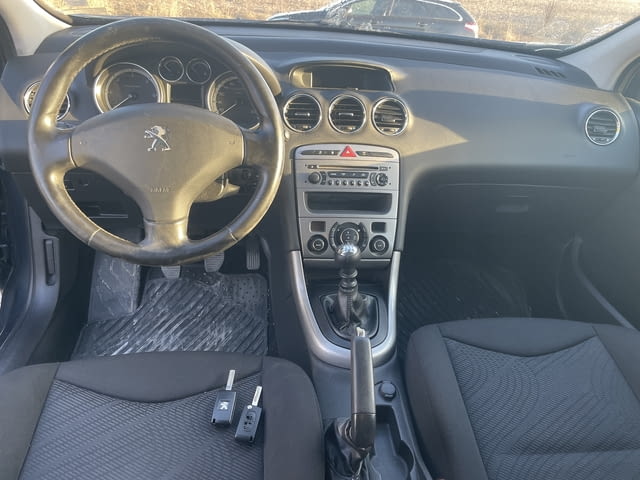 Peugeot 308 комби, 1.6 e-HDi, двигател 9HR, (DV6C), 10JBEL 112 кс., 6 ск., старт стоп, 156 000 km., - снимка 7