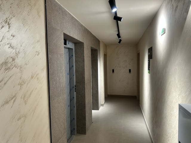 Продава апартамент с паркомясто с Акт16 2-bedroom, 99 m2, Brick - city of Plovdiv | Apartments - снимка 4