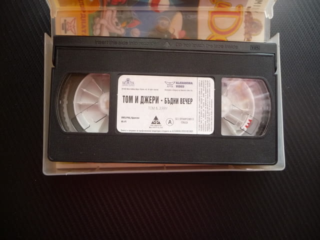 Том и Джери Бъдни вечер VHS филм филмчета наградени Оскар детска класика анимация любим котка мишка - снимка 2
