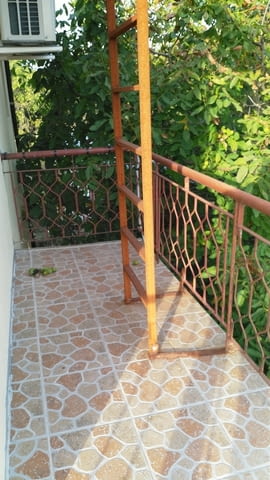 Давам под наем етаж от къща Перчемлията Друга, Тухла, 35 м2 - в.з  Перчемлията | Къщи / Вили - снимка 2