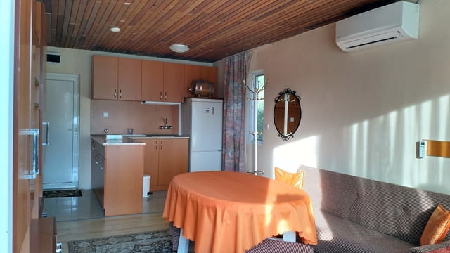 Давам под наем етаж от къща Перчемлията Друга, Тухла, 35 м2 - в.з  Перчемлията | Къщи / Вили - снимка 4