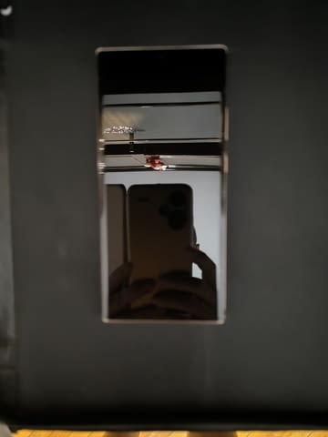 Продавам смартфон Samsung Galaxy Note 20 Ultra с впечатляващи 256GB вътрешна памет и мощни 12GB RAM. - снимка 1